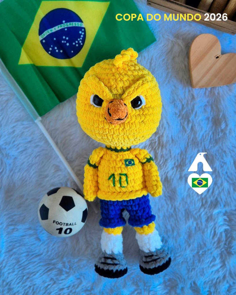 canarinho pistola em amigurumi
