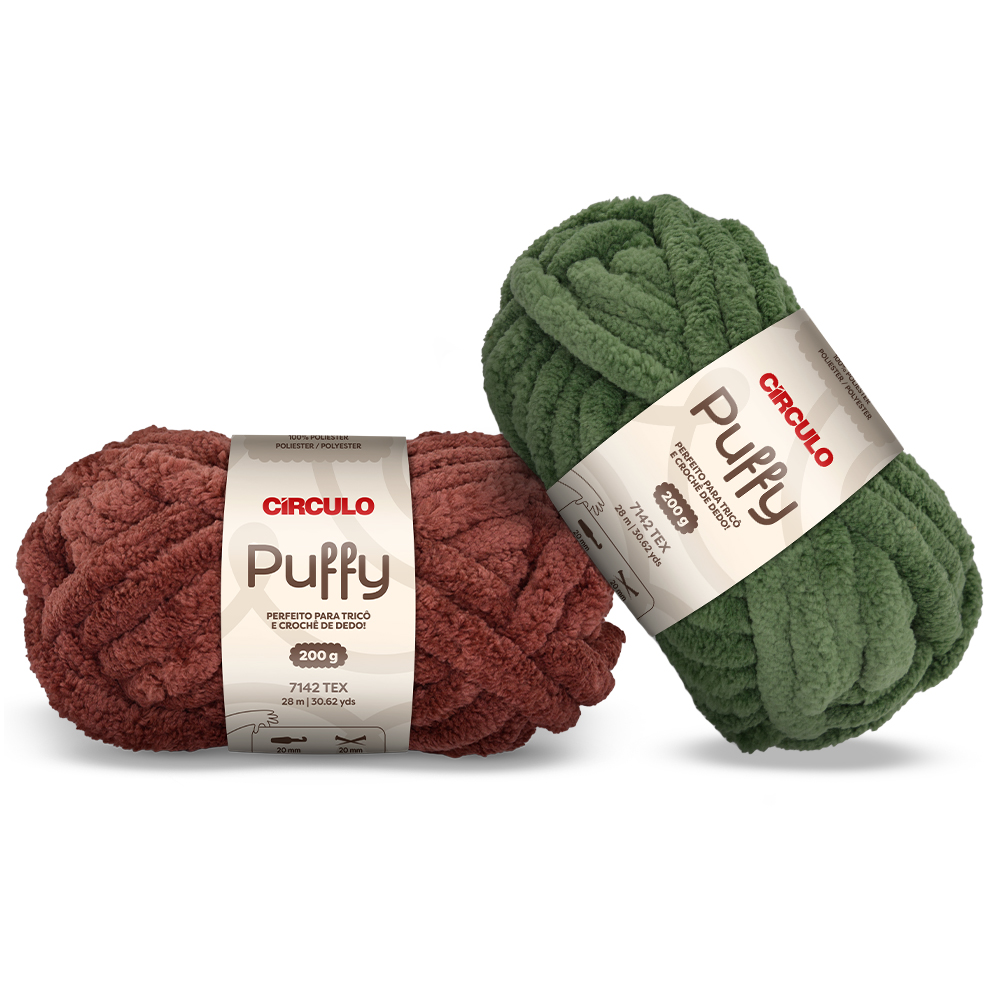 O Fio Puffy é ideal para quem deseja criar peças modernas, aconchegantes e cheias de volume utilizando as técnicas de maxitricô e crochê de dedo, sem a necessidade de agulhas.